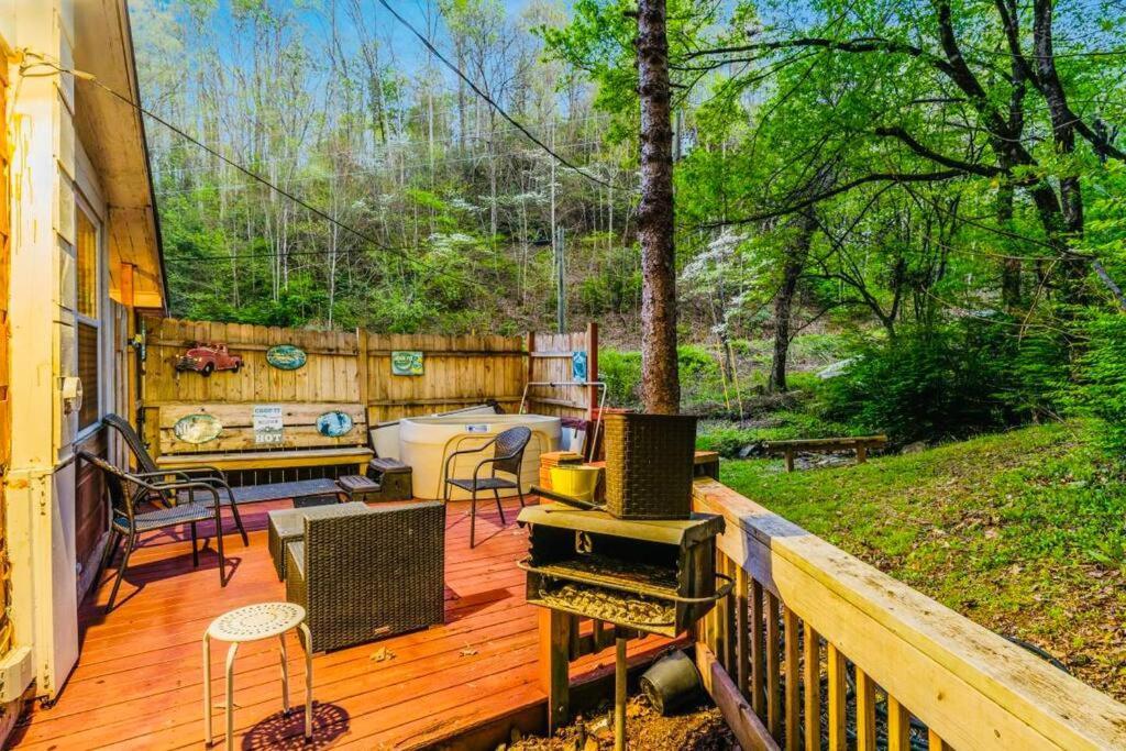 Cozy Cub Mountain Escape Villa Gatlinburg Eksteriør billede